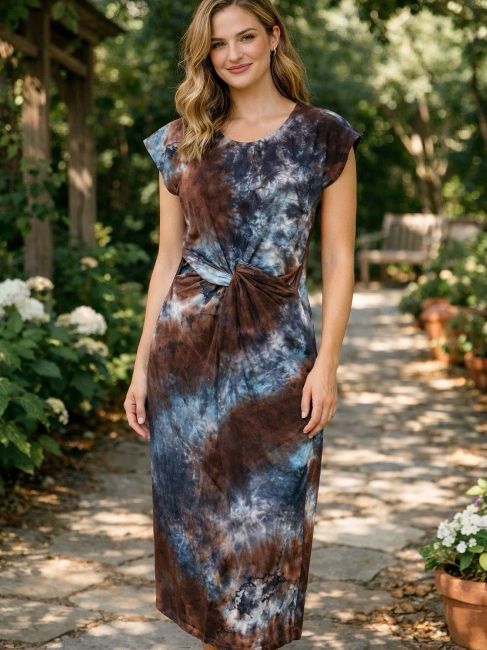 Glamerous Brand Tie Dye Midi Dress peak-a-boo Knot Accent Size 8 (fits like a 6)